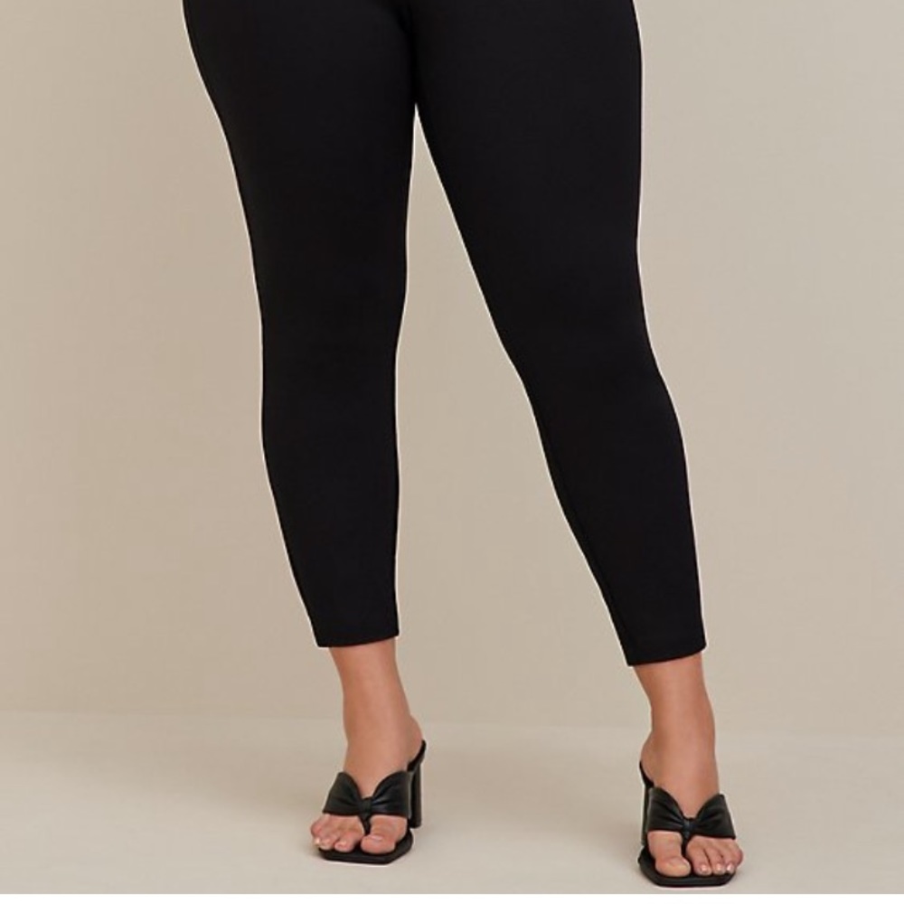 Torrid Ponte Pixie pants